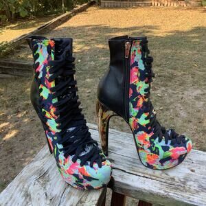 Shi by Journeys Black & Floral Corset Platform Heels Size 7-7.5 - 6" Curved Heel